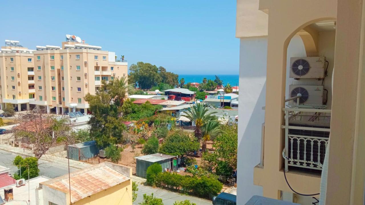 Luxury Private Rooms -Sea View, Netflix, Gym- 5 Min From Beach! - Private Room In Shared Apartment Λάρνακα Εξωτερικό φωτογραφία