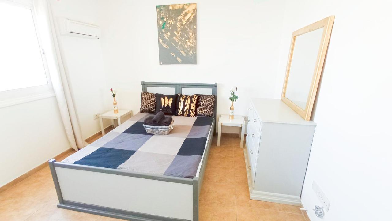 Luxury Private Rooms -Sea View, Netflix, Gym- 5 Min From Beach! - Private Room In Shared Apartment Λάρνακα Εξωτερικό φωτογραφία